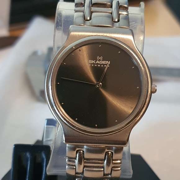 Skagen Denmark #32LSXN Silver/Gray Men's Watch - Picture 1 of 4